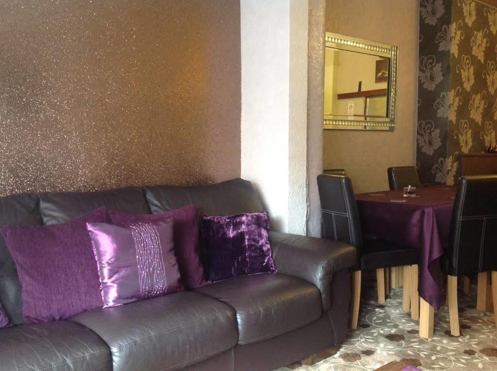 Gabrielles Bed and Breakfast Blackpool Exteriör bild